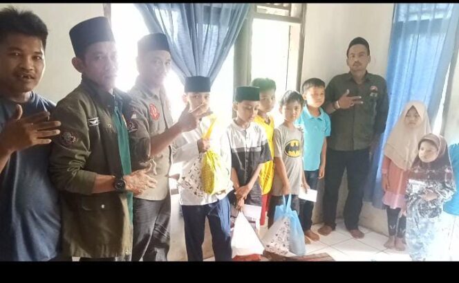 
					LSM Triga Nusantara Indonesia DPC Kabupaten Pandeglang Gelar Halal Bihalal dan Santunan Anak Yatim
